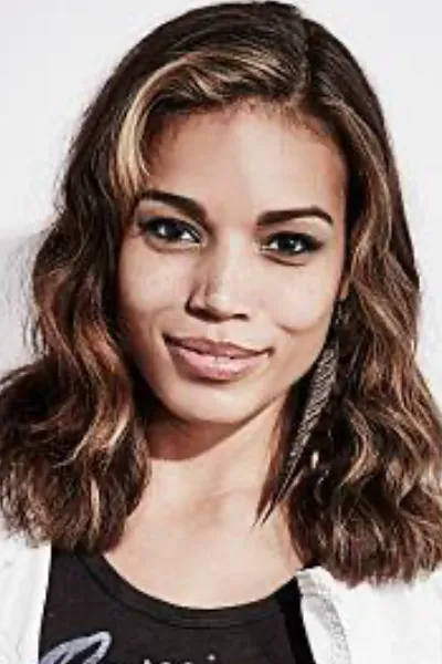 Ciara Renée photo