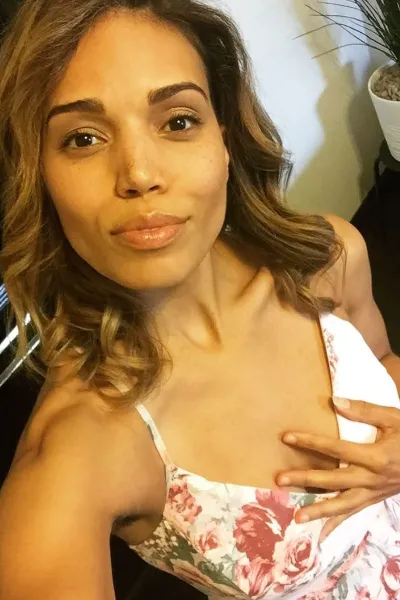 Ciara Renée photo