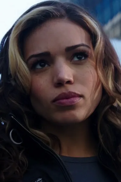 Ciara Renée photo