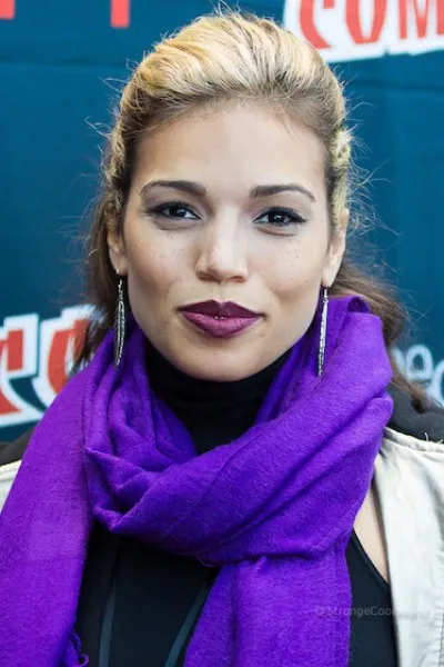 Ciara Renée photo