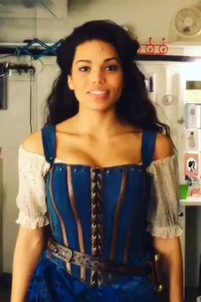 Ciara Renée photo