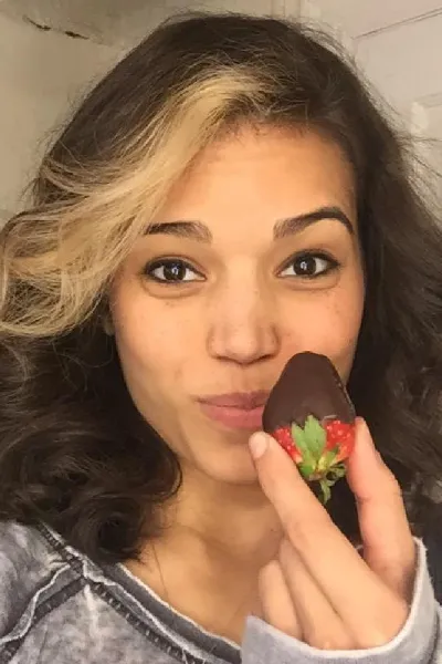 Ciara Renée photo