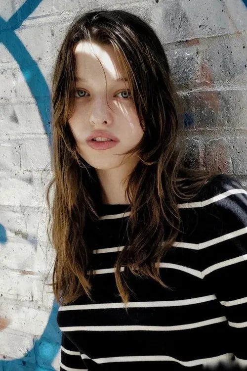 Ever Anderson photo