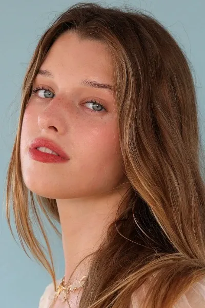 Ever Anderson photo