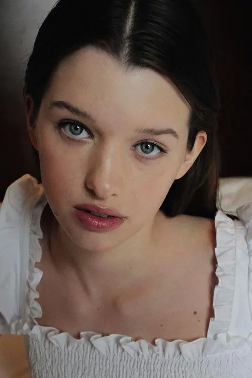 Ever Anderson photo