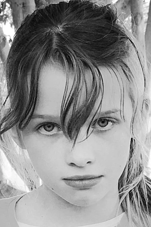 Ever Anderson photo