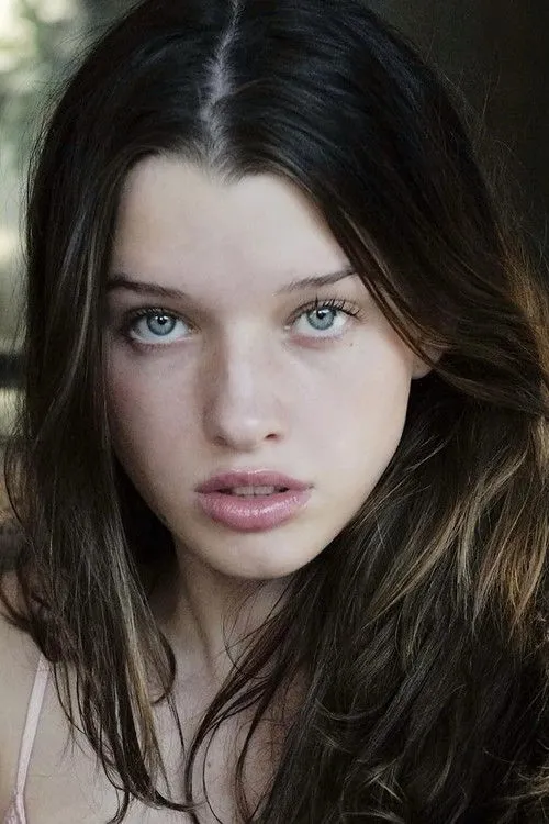 Ever Anderson photo