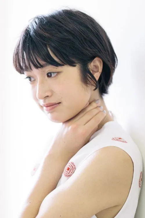 Mugi Kadowaki photo