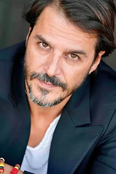 Mehmet Günsür photo