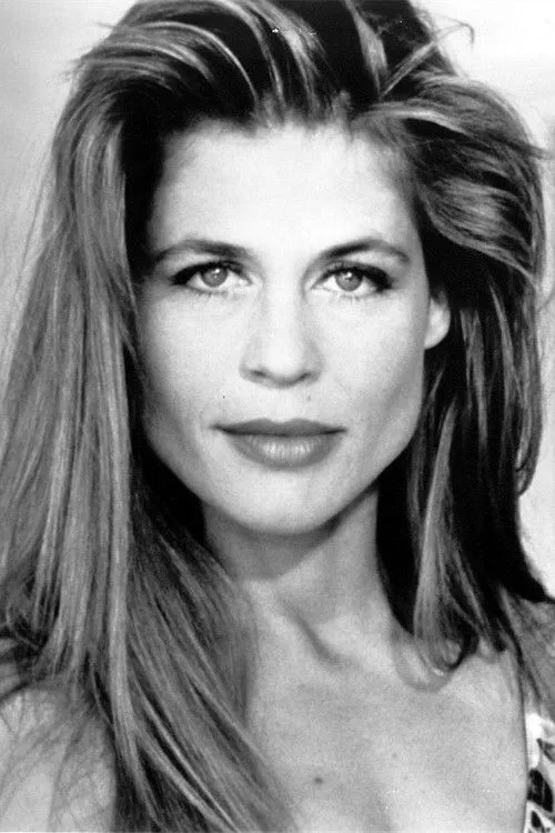 Linda Hamilton photo