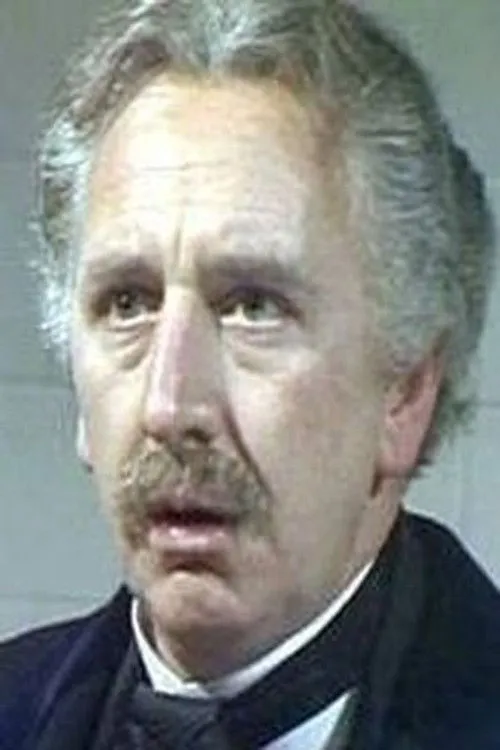 Trevor Baxter photo