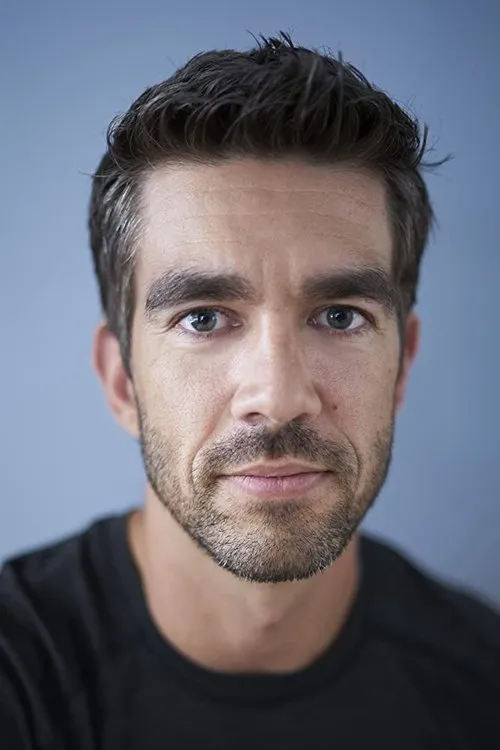 Daniel Stevens photo