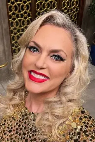 Elaine Hendrix