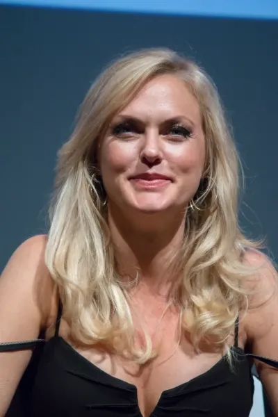 Elaine Hendrix photo