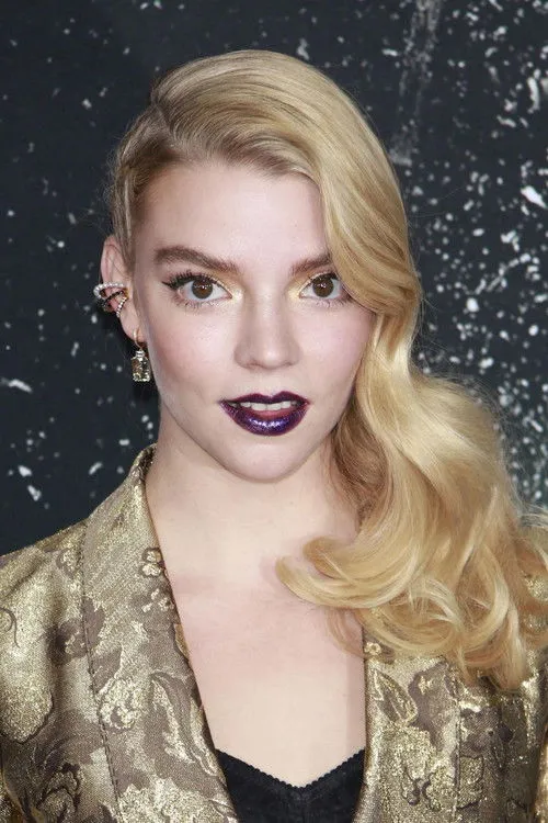 Anya Taylor-Joy photo