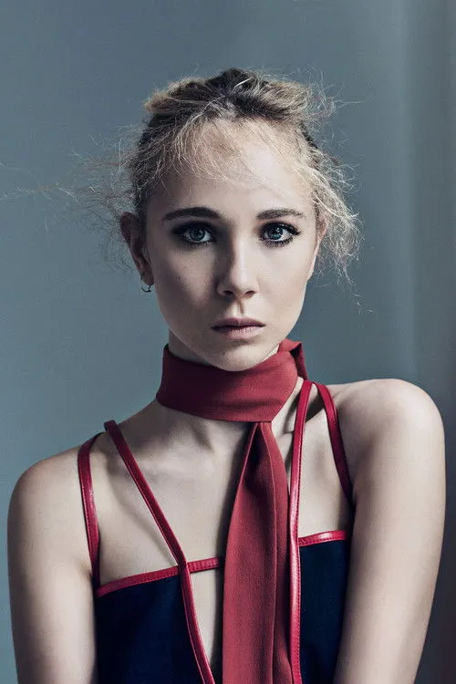 Juno Temple photo