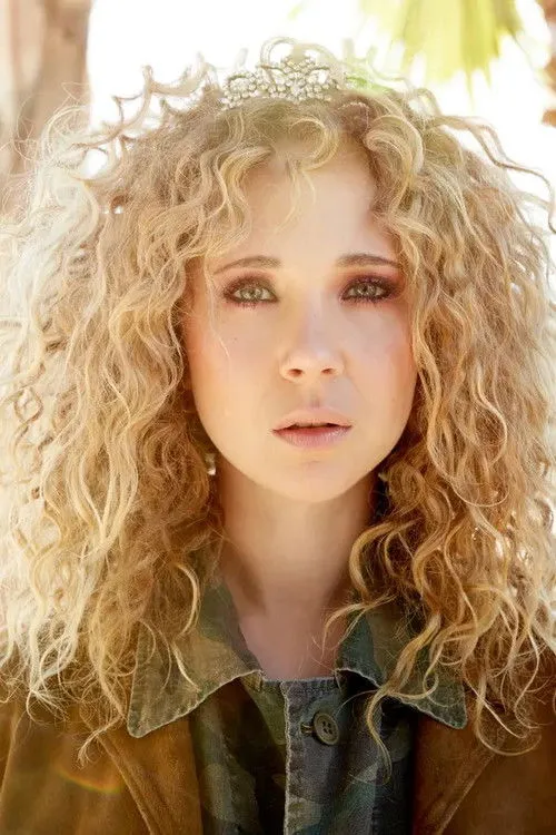 Juno Temple photo