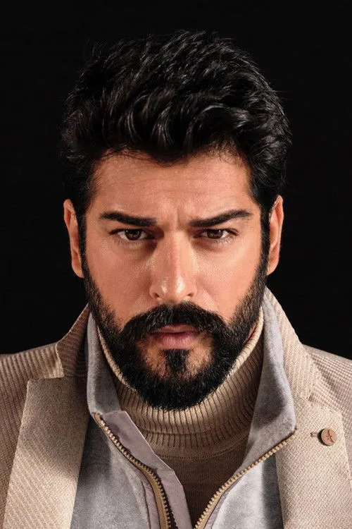 Burak Özçivit photo