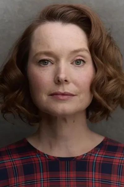 Samantha Sloyan photo