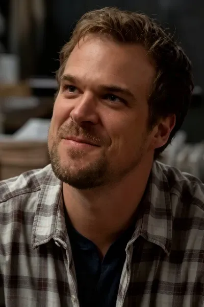 David Harbour photo