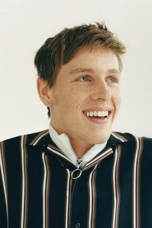 Harris Dickinson photo