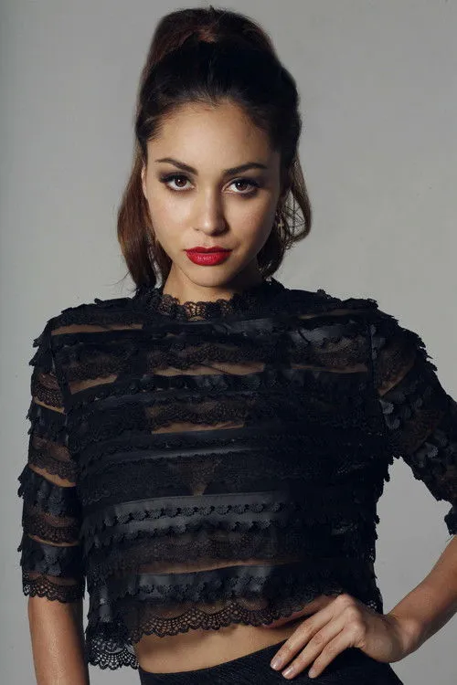 Lindsey Morgan photo