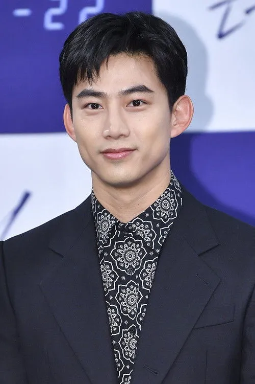 Ok Taec-yeon photo