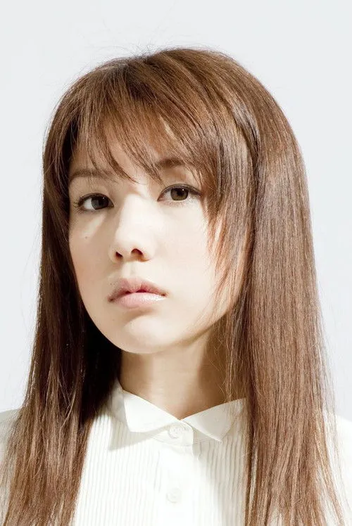 Riisa Naka photo
