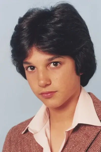 Ralph Macchio photo