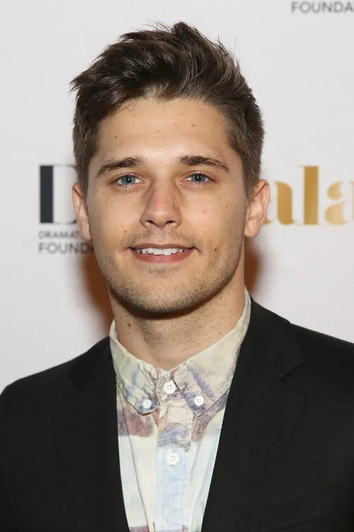 Andy Mientus photo