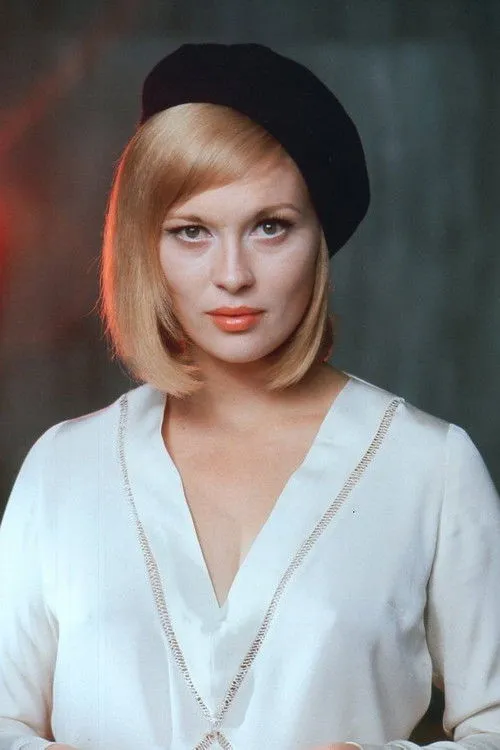 Faye Dunaway photo