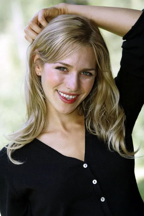 Julia Dietze photo