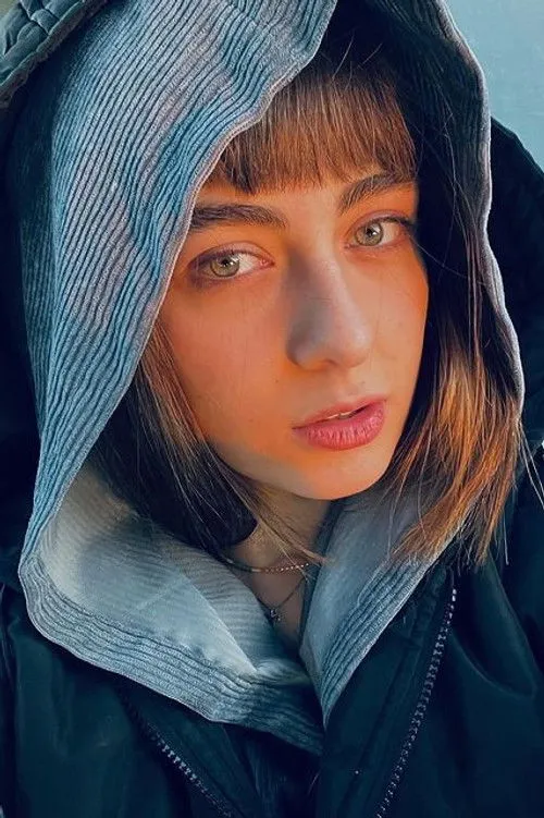 Elika Naseri photo
