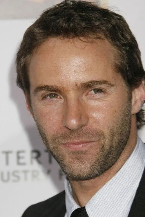 Alessandro Nivola photo