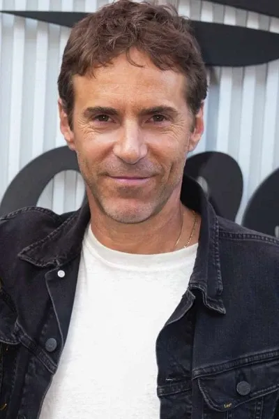 Alessandro Nivola photo