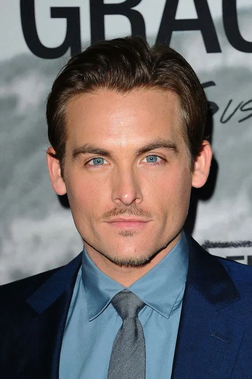 Kevin Zegers photo