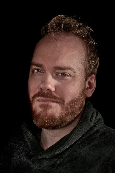 Aaron Phillips photo