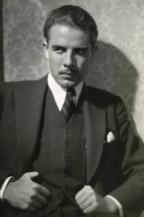 Onslow Stevens photo