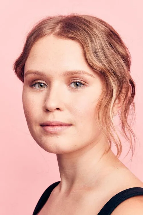 Eliza Scanlen photo
