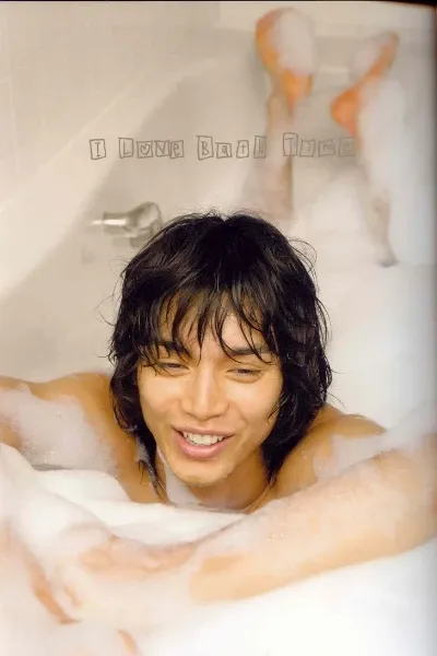 Hiro Mizushima photo
