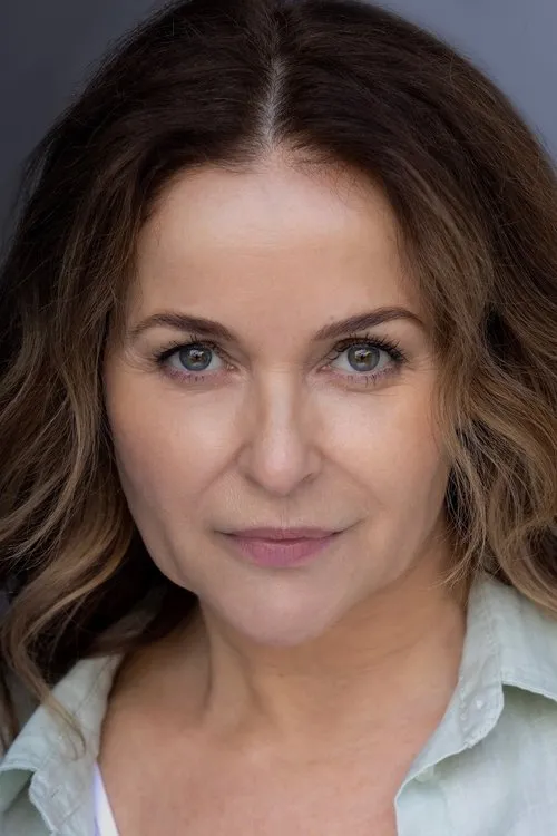 Julia Sawalha photo
