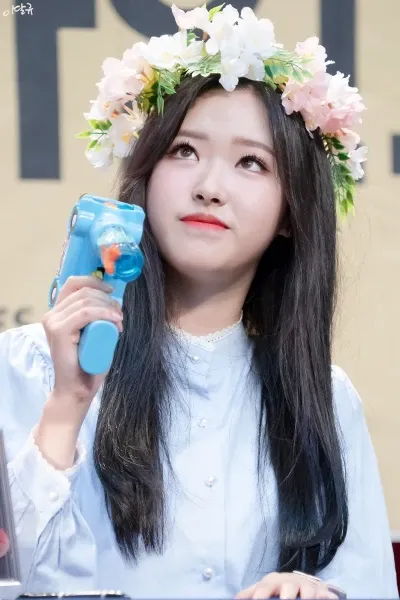 Son Hyeju (Olivia Hye) photo
