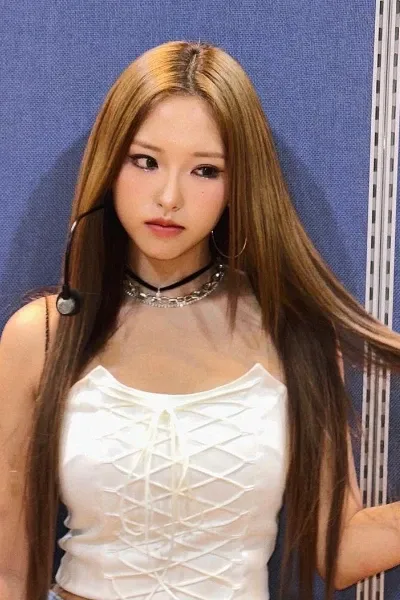 Son Hyeju (Olivia Hye) photo