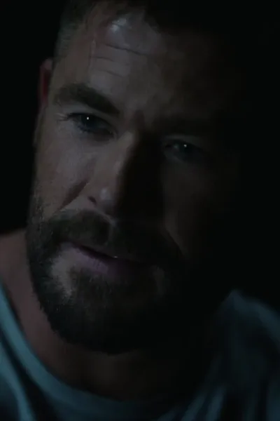 Chris Hemsworth photo