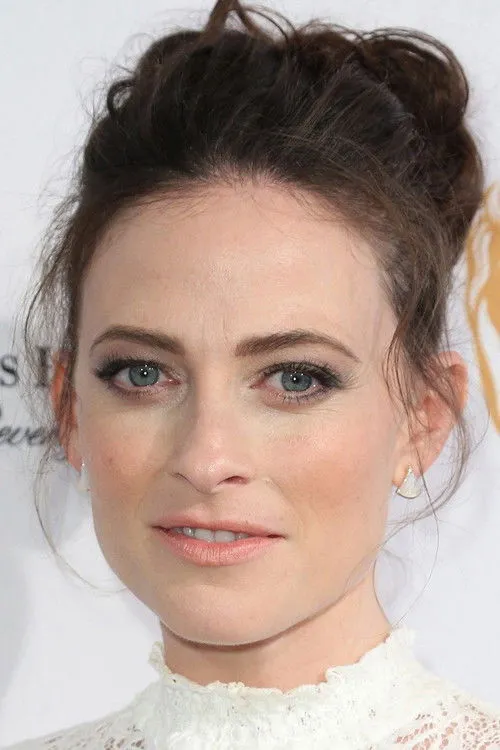 Lara Pulver photo