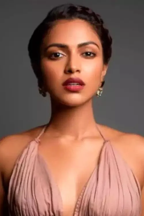 Amala Paul photo