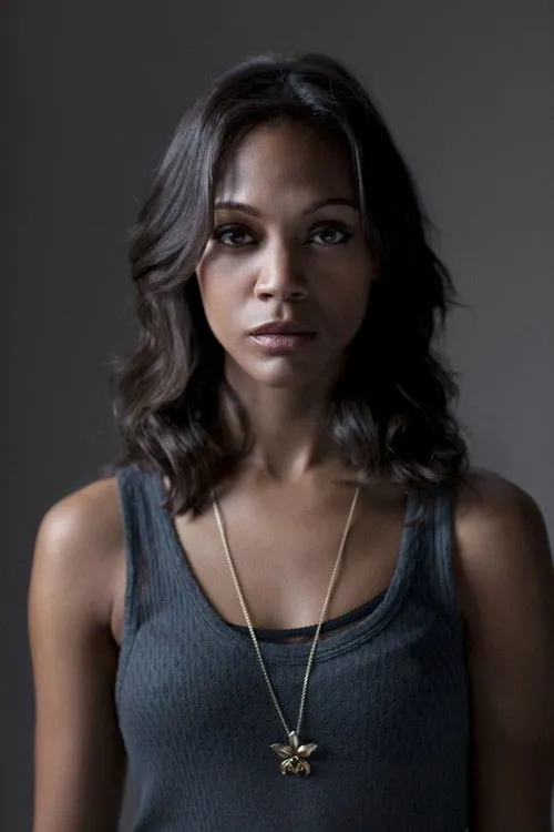 Zoe Saldaña photo