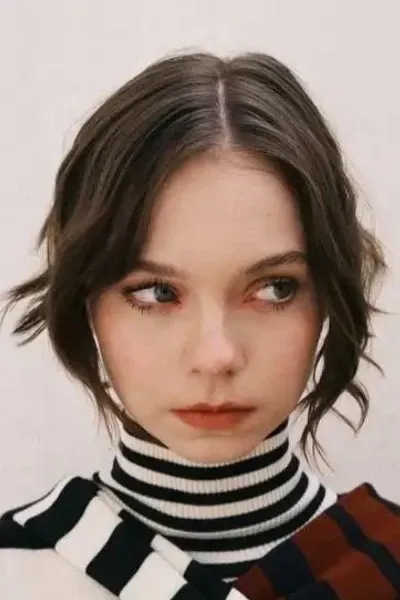 Emma Myers photo