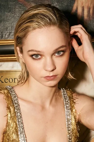 Emma Myers photo