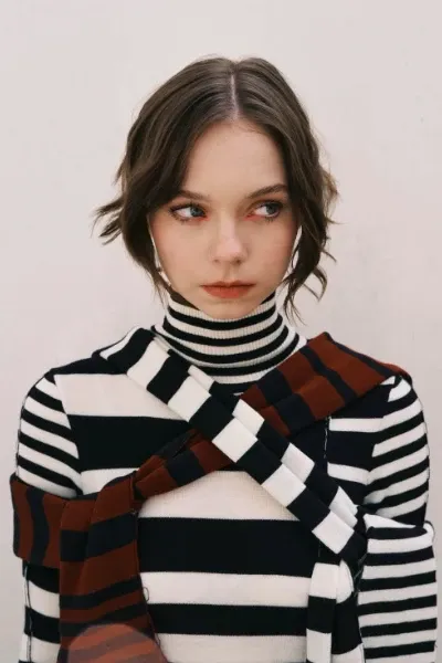Emma Myers photo